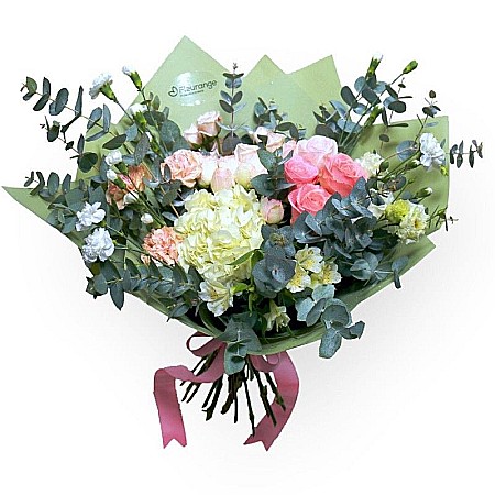Pentru Mama - Buchet Missing You cu Hortensie, Trandafiri, Mini-rose, Garoafe și Alstroemeria