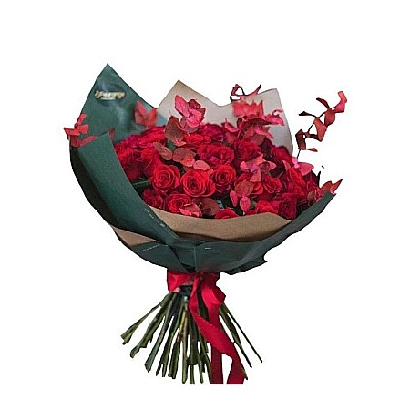 Buchete Flori - Buchet Roses on Fire cu 35 trandafiri roșii – cadou elegant pentru iubită, aniversare, cerere în căsătorie sau surpriză romantică