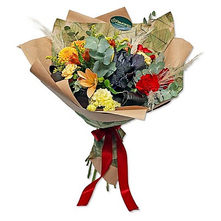 Pentru Bunica - Buchet Smile – Dahlii, trandafiri, var decorativ, crin, garoafe, alstroemeria, floarea miresei și eucalipt