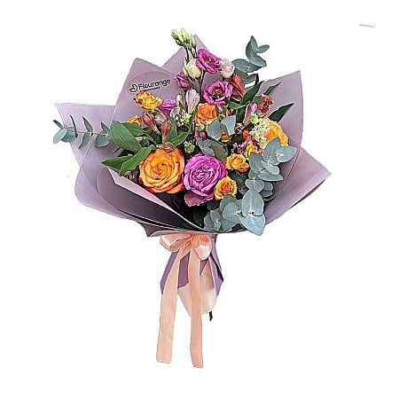 Buchete Flori - Colorful Bouquet cu trandafiri, garoafe și crini peruvieni