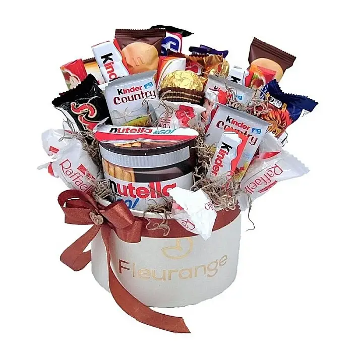 Aranjamente Dulciuri - Sweet Like Candy – dulciuri Kinder, Nutella, Ferrero Rocher în cutie Fleurange Baia Mare