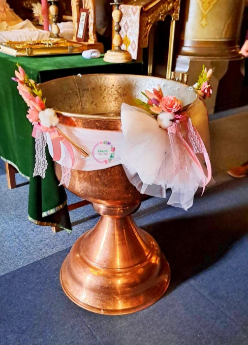 Decor Cristelniță Botez cu Buchețele din Flori și Plante Uscate – Roz și Alb [1]