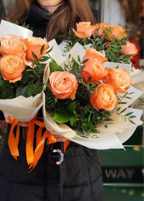 buchet-elegant-flori-proaspete-trandafiri-miniroze-lisianthus-gypsophila-fleurir [2]