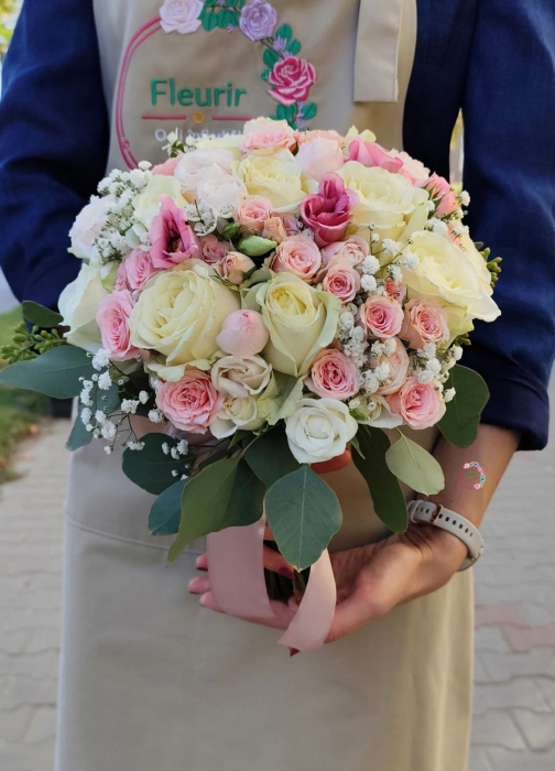 Buchet Mireasă Trandafiri si Eucalipt [1]