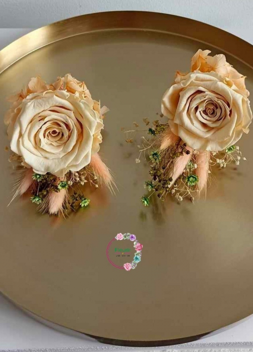 Cocarde cu Trandafiri Preservați și Design Natural [2]