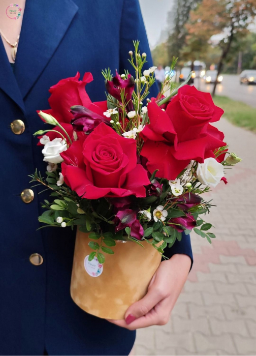 Cutie Florala cu Trandafiri [1]