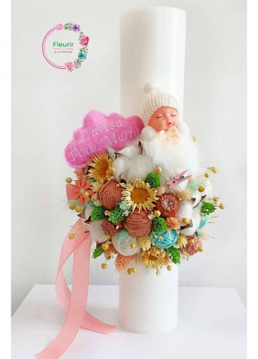 Lumânare Botez Albă – Decor Pastelat Cu Figurina Bebeluș și Norișor Personalizat [1]