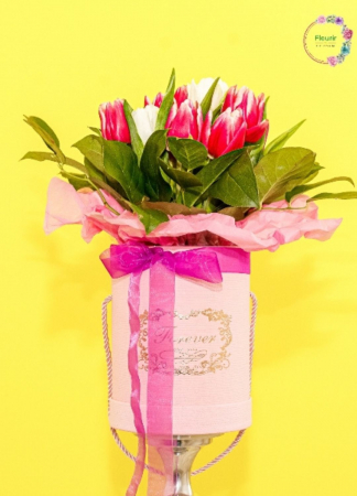 Cutie florala cu Lalele în Cutie Roz [1]