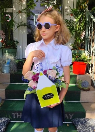 Aranjamente - aranjament-floral-suport-creion-abc-back-to-school-iasi.jpg