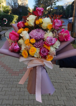Buchete Flori - buchet-colorat-trandafiri-crizanteme
