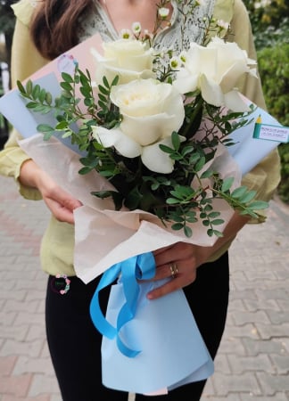 Buchete Flori - Buchet de Eleganta si Delicatete - Alb