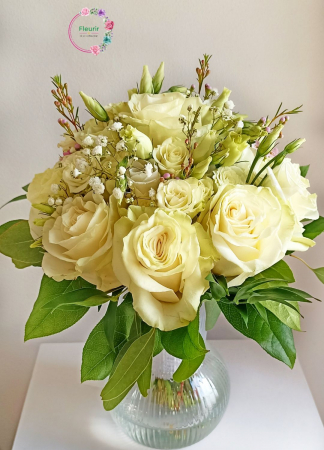 Buchet de Mireasă cu Trandafiri Albi și Flori Delicate | Fleurir [2]