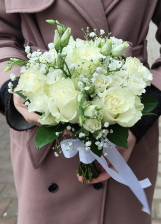 Flori Naturale - Buchet de Mireasă Alb – Eleganță și Simplitate