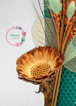 Lumânare Botez Turcoaz cu Flori Uscate și Decor Elegant [1]