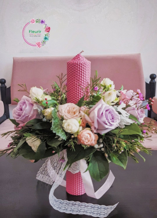 Lumânări Botez - Lumânare Botez din Ceară Naturală Roz Cu Trandafiri Pastel – Eleganță și Stil