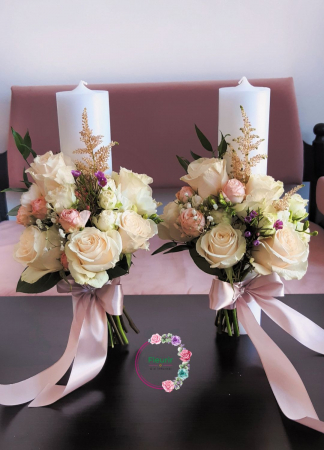 Flori Naturale - Lumânări Cununie cu Trandafiri Crem și Decor Pastelat