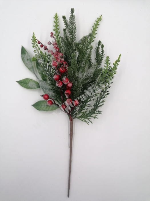 Crenguta brad artificial ninsa pentru aranjamente Craciun cu bilute rosii ilex  si sclipici 45 cm [2]