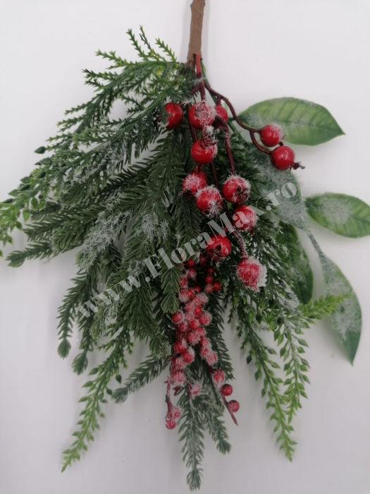Crenguta brad artificial ninsa pentru aranjamente Craciun cu bilute rosii ilex  si sclipici 45 cm [3]