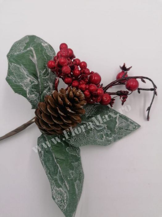Crenguta brad artificial  pentru aranjamente Craciun cu bilute Rosii ilex si conuri brad 23 cm [1]