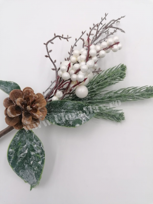 Crenguta brad artificial pentru aranjamente Craciun cu ilex si con brad bilute albe 29 cm [1]