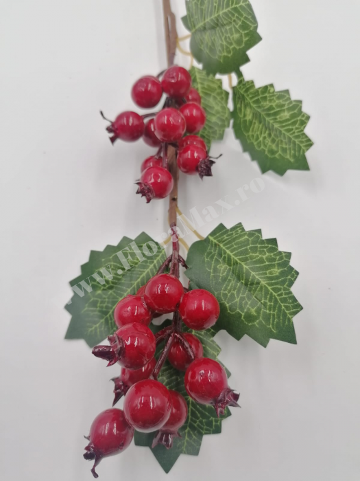 Crenguta pentru aranjamente Craciun cu bilute rosii 52 cm [3]