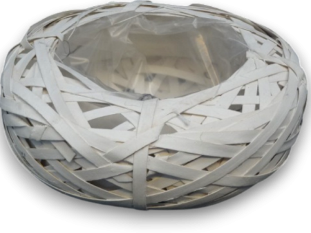 Cos din rattan impletit pentru aranjamente florale – decor rustic