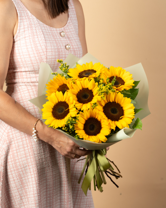 Buchet cu Floarea Soarelui [2]