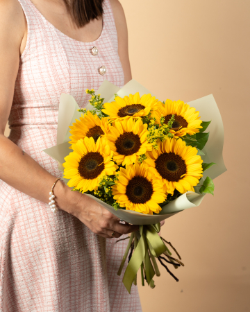 Buchet cu Floarea Soarelui [1]