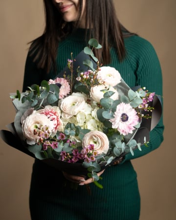 Categorii - Buchet cu Ranunculus si Anemone