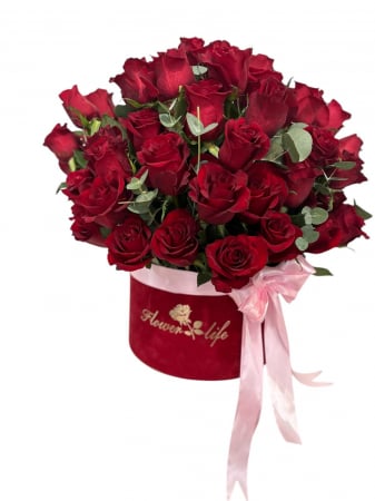 Aranjamente florale - Aranjament in Cutie de Catifea 101 Trandafiri Freedom