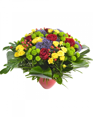 Flori pentru Mamă - Aranjament floral cu trandafiri, minirosa, santini și trachelium