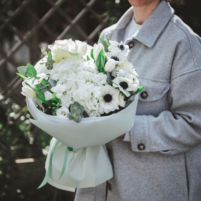 Buchet fin cu flori albe [3]