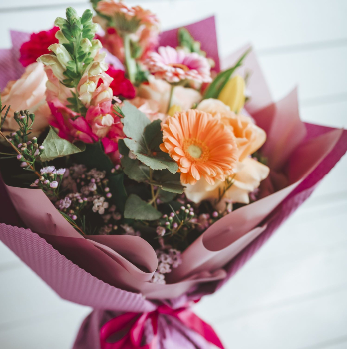 Buchet mixt cu flori fresh, colorate și parfumate. Livrare Timisoara.  Comandă acum. [4]