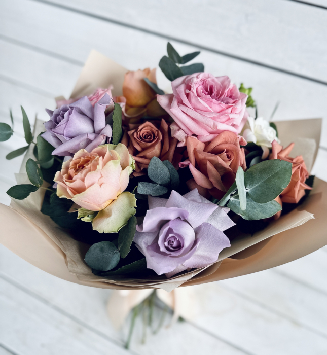 Buchet special, foarte feminin. Mix de trandafiri rari. 21  fire [2]