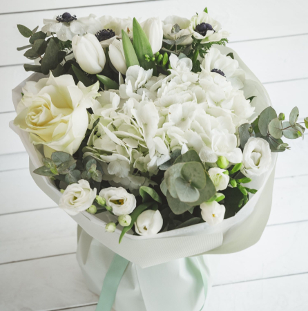 Buchet fin cu flori albe [1]