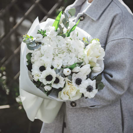 BUCHETE FLORI - Buchet fin cu flori albe