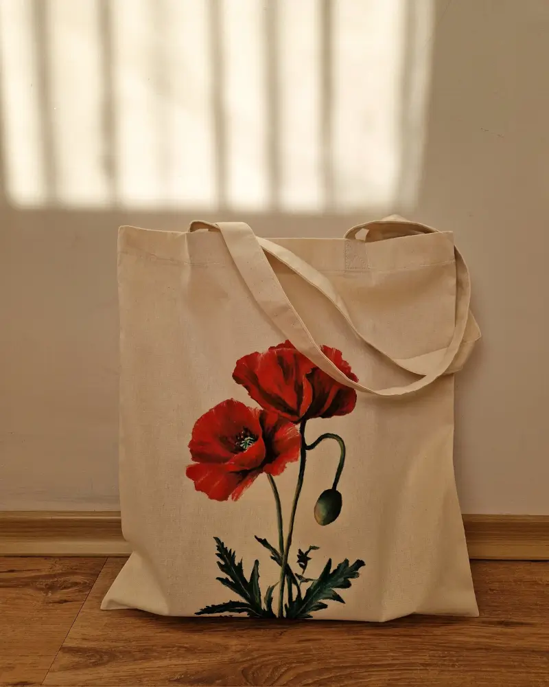 Sacoșă pictată manual – “Maci în lumină” | Accesoriu unicat, fabricat în România [1]