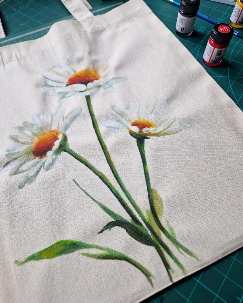 Sacoșă pictată manual cu margarete – bumbac 100% – Flow Art [3]