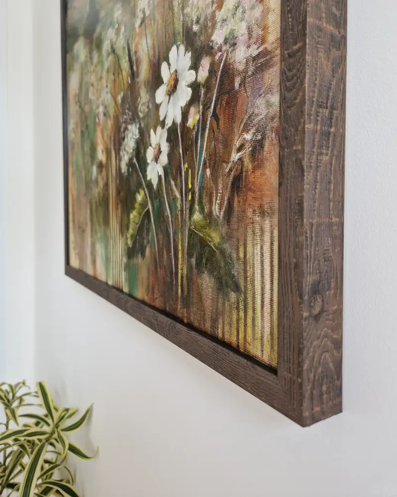 Tablou pictat manual – Grădina sălbatică – flori sălbatice pe fundal de peisaj [3]