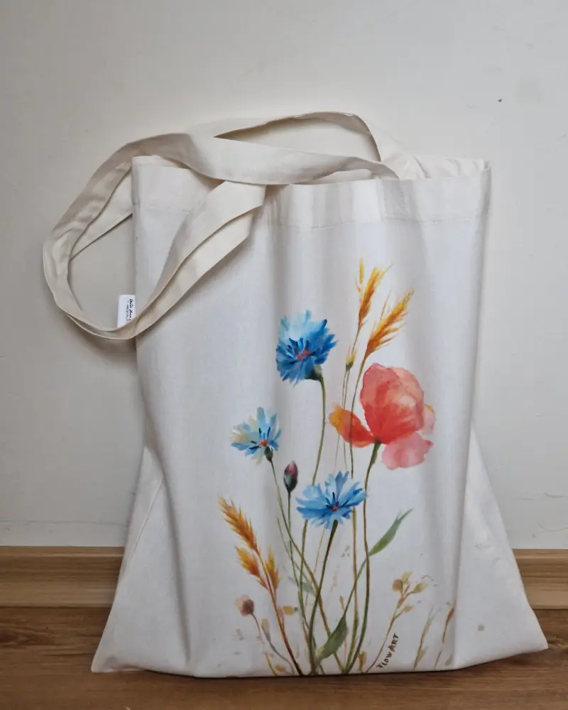ARTĂ DE PURTAT - Sacoșă pictată manual cu mac și albăstrele – bumbac 100% – Flow Art