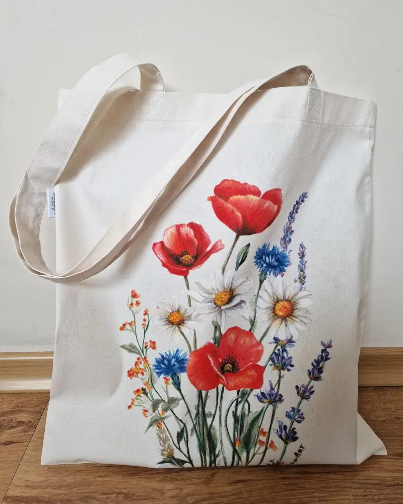 ARTĂ DE PURTAT - Sacoșă pictată manual Printre maci | Flow Art