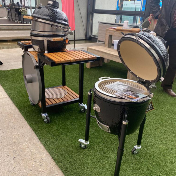 Grill ceramic cu cărbuni Monolith JUNIOR Pro Serie 2.0 negru cu suport metalic [6]