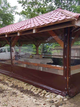 Cristal Flex® átlátszó PVC teraszfólia, teraszok, erkélyek és pavilonok lezárásához és védelméhez – vastagság: 0,8 mm – 2,40 m x 15 m [7]