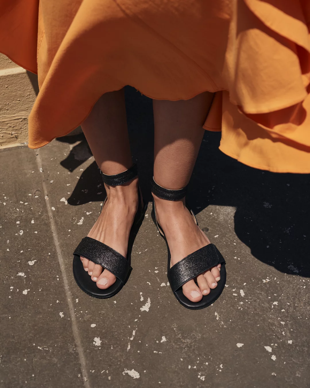 Sandale barefoot SHAPEN Daisy 2.0 - Negru texturat [2]