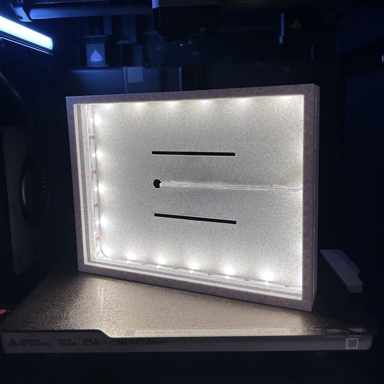 Carcasă + LED (Fără Fotografie 3D) [2]