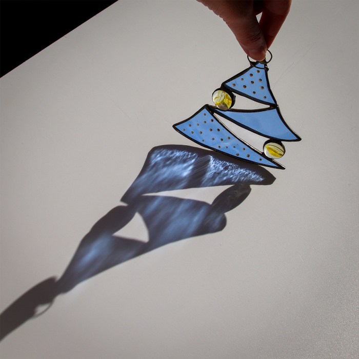 Bradut Bleu din Vitraliu [4]