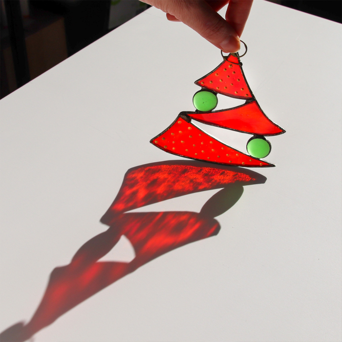 Bradut Rosu cu Verde [2]