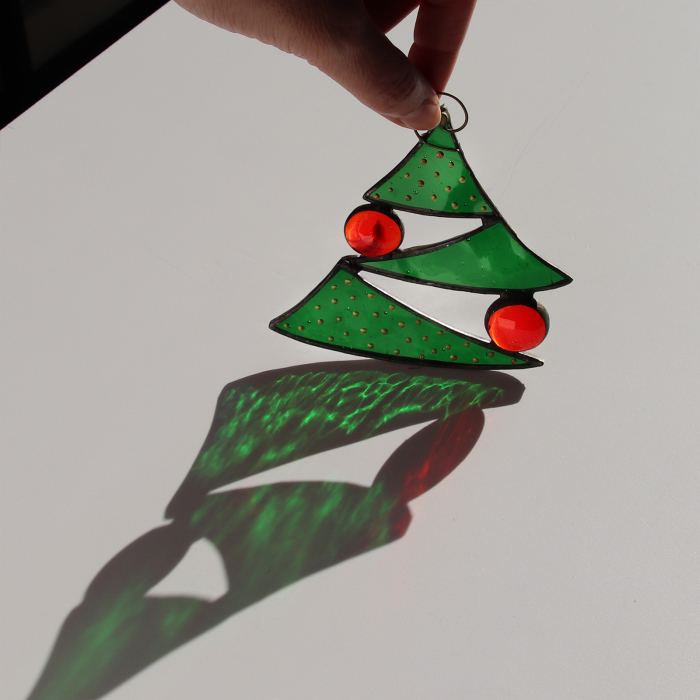 Bradut Verde cu Rosu [2]