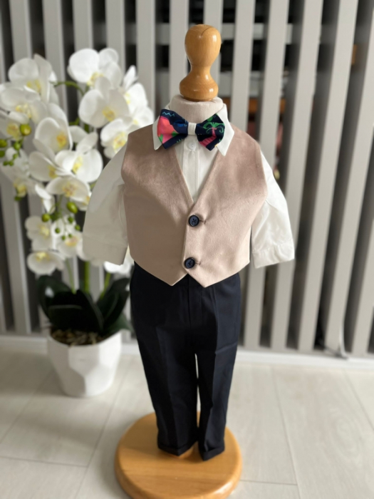 Costum botez catifea, camasa, sepcuta,  papion, culoare crem  0-3 luni,  Gabrielle Bebe, GBR78/100 [2]