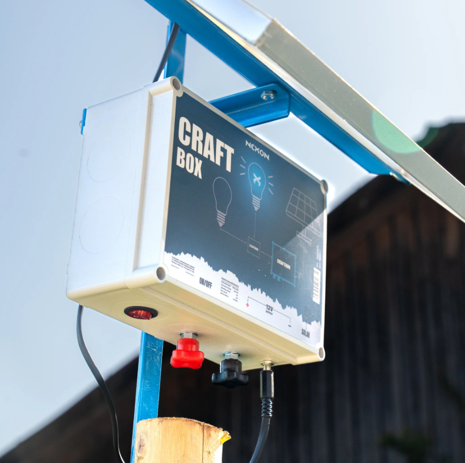 Sistem panou solar de 50W cu regulator și baterie de 12V/18Ah [3]